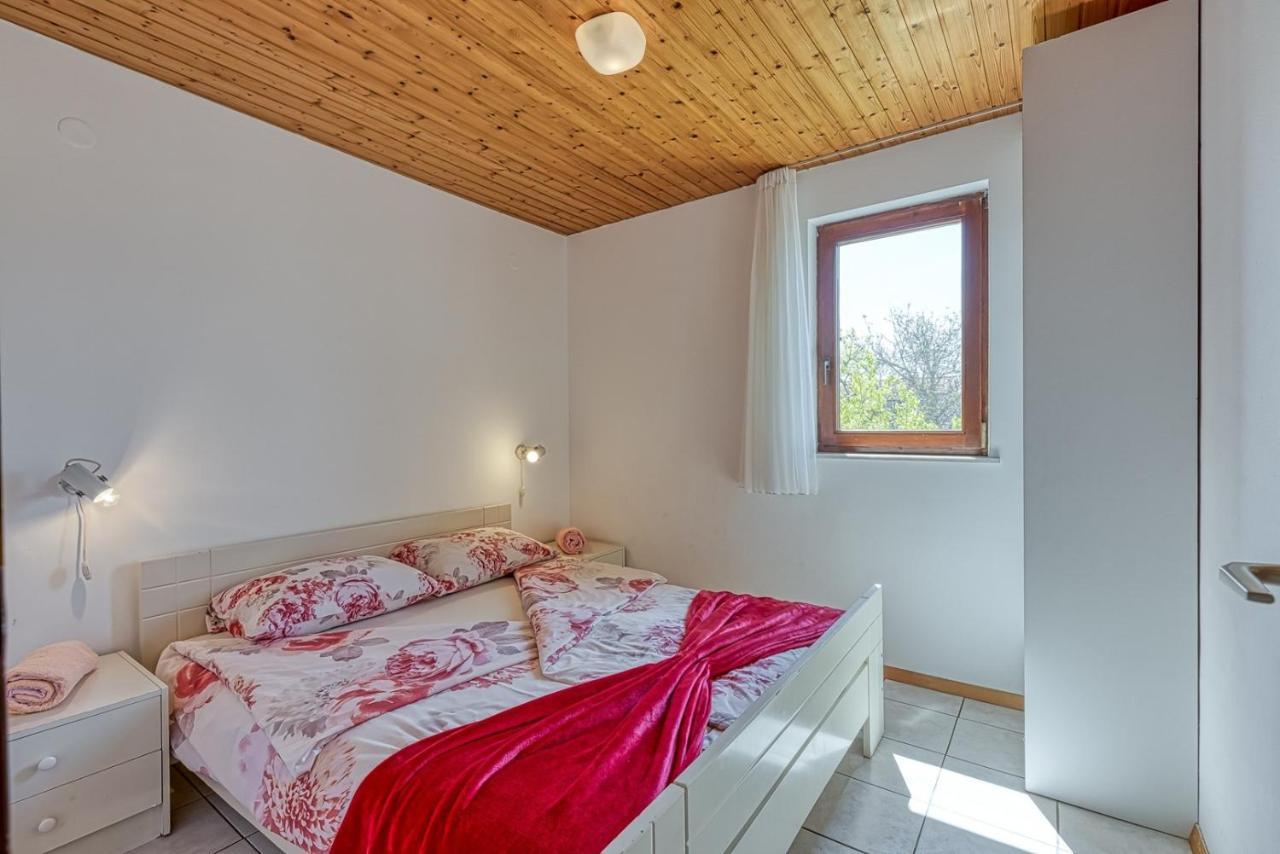 Apartments Kiki Spada بوريتش المظهر الخارجي الصورة