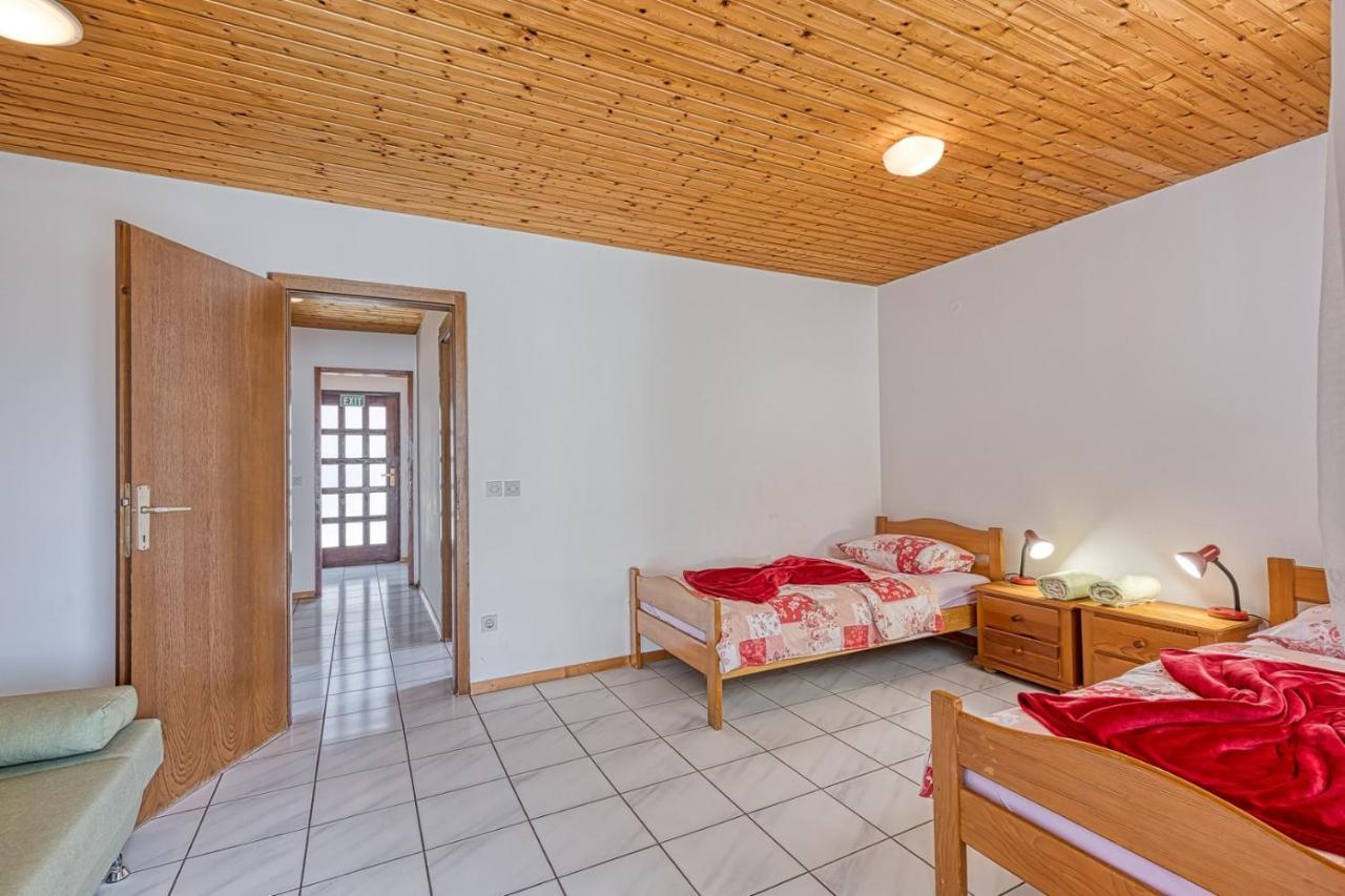 Apartments Kiki Spada بوريتش المظهر الخارجي الصورة