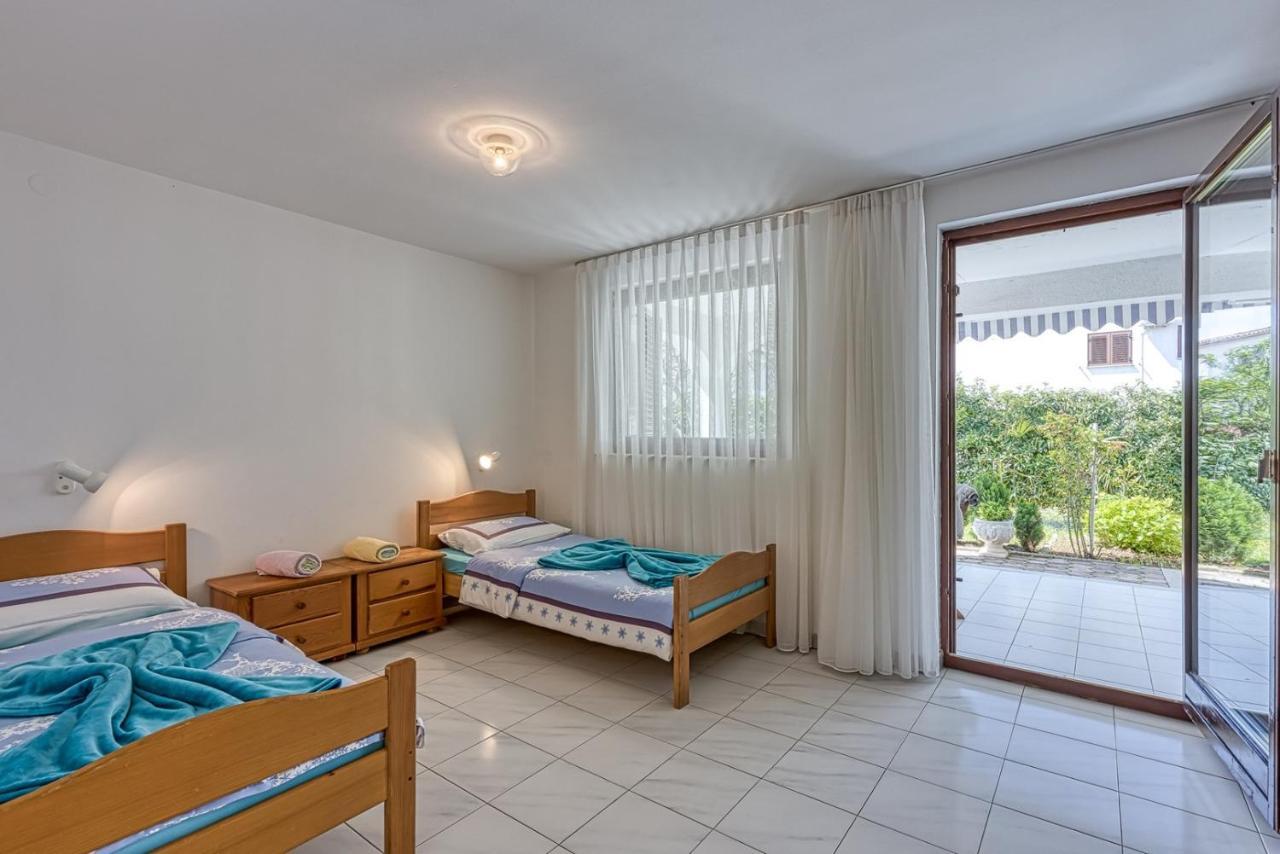 Apartments Kiki Spada بوريتش المظهر الخارجي الصورة