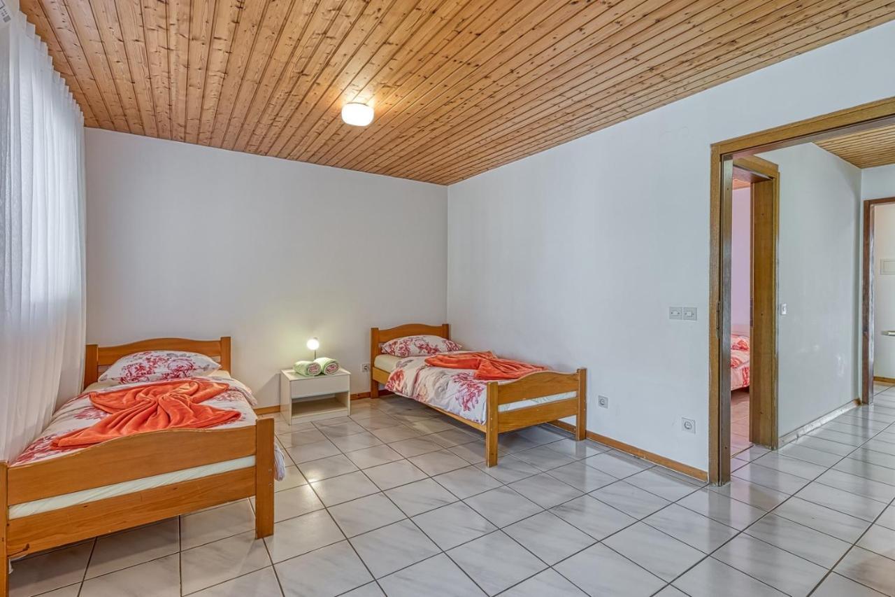 Apartments Kiki Spada بوريتش المظهر الخارجي الصورة