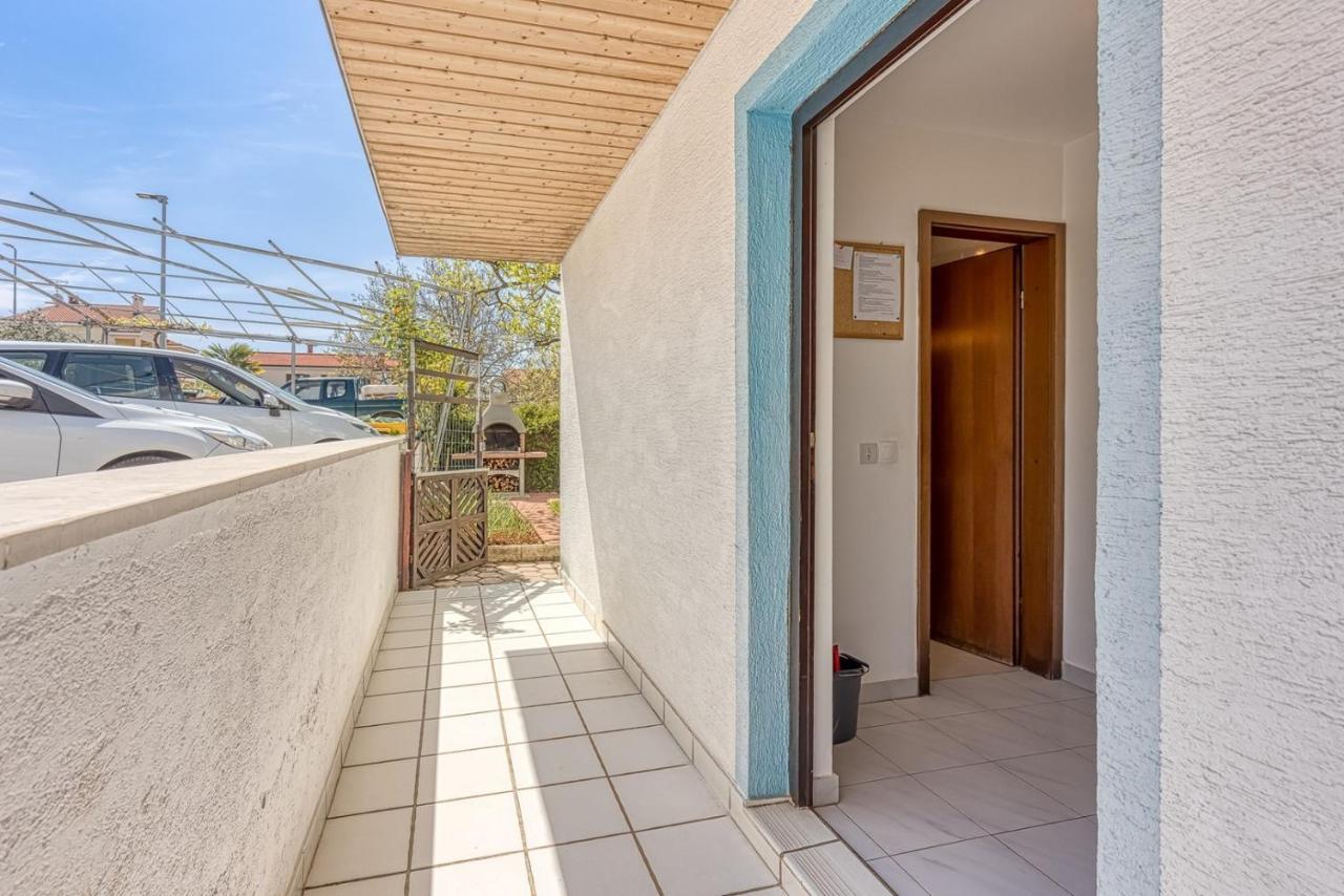 Apartments Kiki Spada بوريتش المظهر الخارجي الصورة